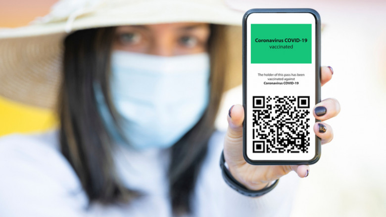 Certificat sau atestat de vaccinare Green Digital Pass de COVID-19 pentru călătorii, turism