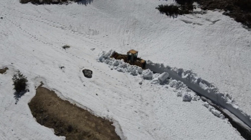 Deszăpezire pe Transfăgărășan