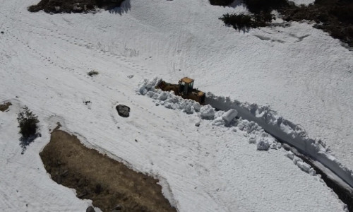 Deszăpezire pe Transfăgărășan