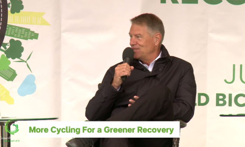 klaus iohannis bicicleta