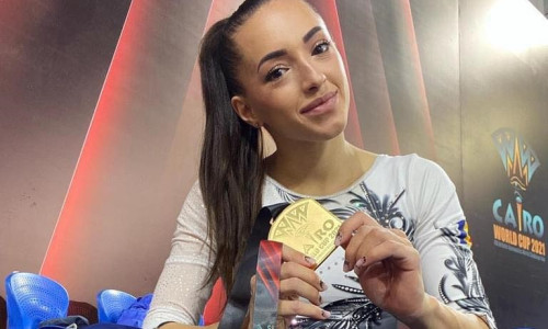 Larisa iordache