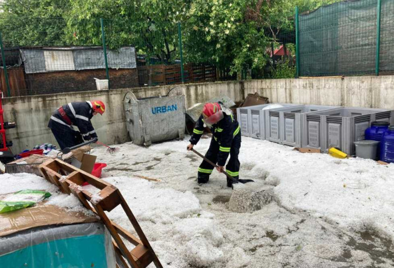 grindina isu valcea