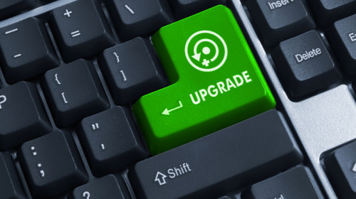 Actualizări IT, upgrade la calculator, tastatură, laptop, dispozitive, gadget și internet