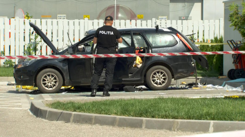 Mașină explodată la benzinărie
