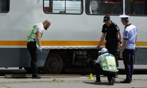 Accident cu șină de tramvai, polițiști anchetează