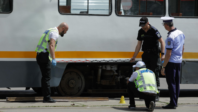 Accident cu șină de tramvai, polițiști anchetează