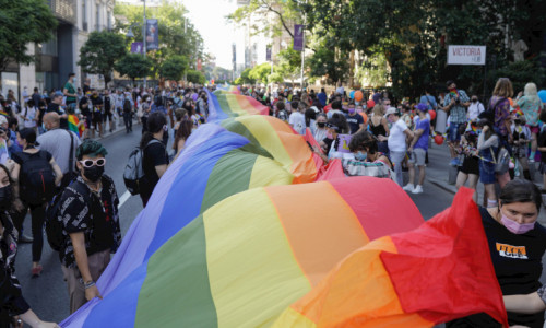 Marș Bucharest Pride LGBT cu homosexuali, lesbiene și transsexuali