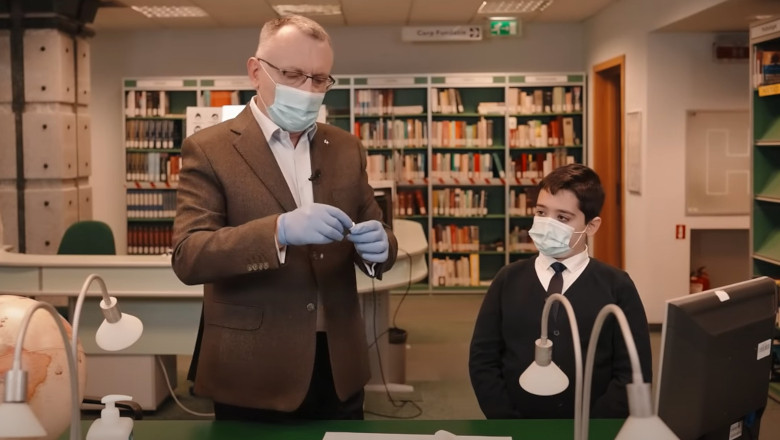 Sorin Cîmpeanu gafează cu test de salivă la elev de școală