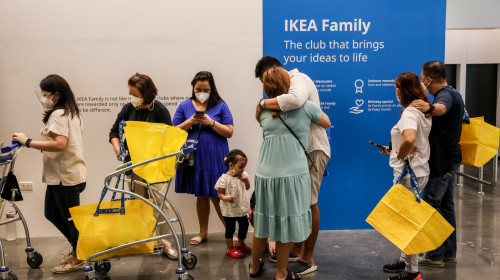 oameni la ikea