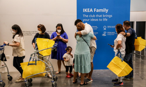 oameni la ikea