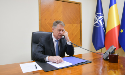 iohannis vorbeste la telefon - presidency.ro