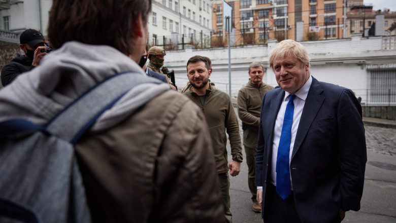 plimbare boris johnson volodimir zelenski kiev 9 aprilie 2022 trecatori profimedia-0681525936