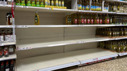 Shortage of sunflower cooking oil, London, UK - 11 Apr 2022