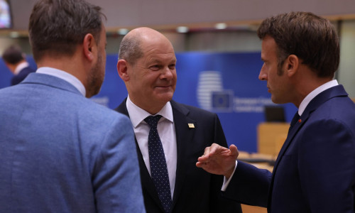 Belgium, Brussels: Special meeting of the European Council