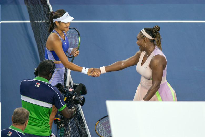 Emma Răducanu a eliminat-o pe Serena Williams la Cincinnati