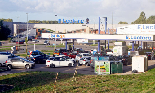 No fuel France. France runs out of petrol and diesel due to industrial action.