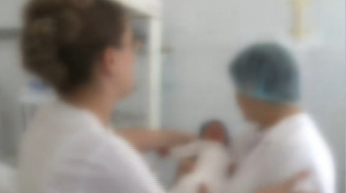 Noi acuzații în cazul medicului care a declarat mort un bebeluș născut prematur. Foto cu caracter ilustrativ: Digi24