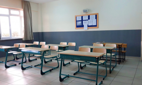 Turkish,High,School,Clasroom.,Simple,Design.