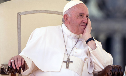 ITALY - POPE FRANCIS DURING AN AUDIENCE TO MEMBERS OF THE COMMUNION AND LIBERATION MOVEMENT AT ST PETER'S SQAURE - 2022/10/15