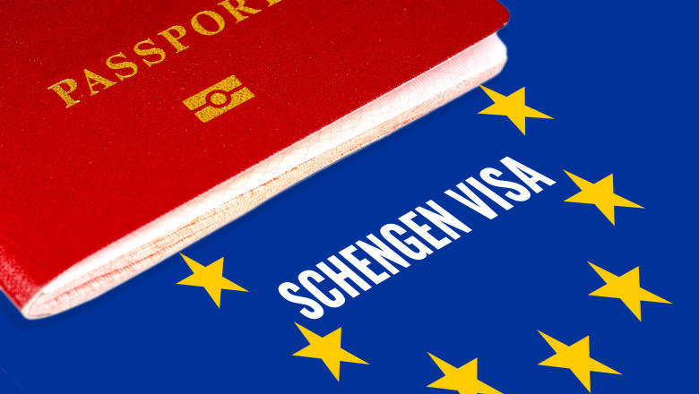 Schengen,Visa,,White,Text,Over,Eu,Flag,And,Passport