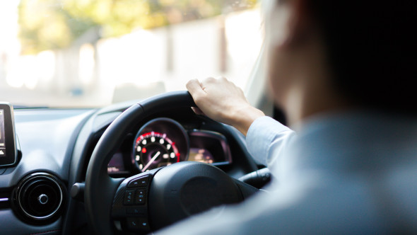 A gonit pe șosele cu peste 170 km/h, dar polițiștii l-au ajutat. Șoferul nu a scăpat, totuși, de amendă