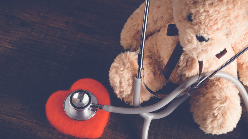 Health,Care,Teddy,Bear,Heart,Stethoscope,With,Filter,Effect,Retro
