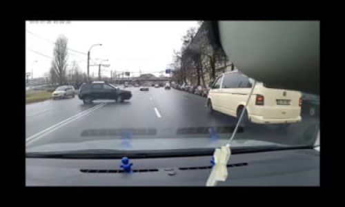 Accident evitat la timp în zona Podului Grant/ Captură video