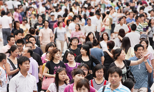 Shanghai,Ã¢â?â?,Aug.,30,,2009.,Crowd,At,Nanjing,Road,In