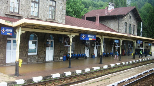 Femeie lovită de tren în staţia Azuga