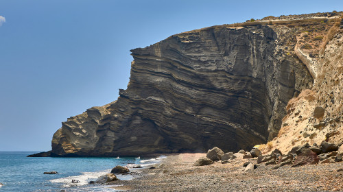 Volcanic,Rock,At,Cape,Kolumbo,Beach,In,Santorini