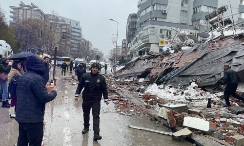 Earthquakes jolts Turkiye's provinces