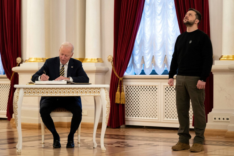 joe biden si volodimir zelenski