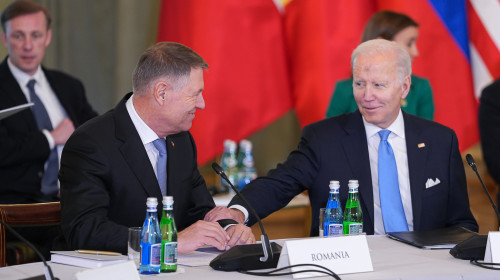 klaus iohannis joe biden