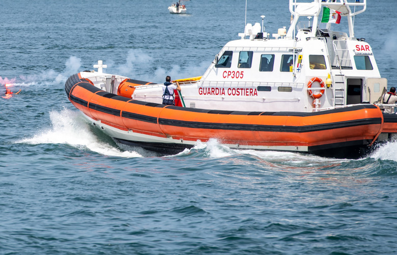 Italy, Crotone: Migrants shipwreck. At least 40 dead off the coast of Crotone. Children among the victims