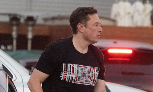 Billionaire Elon Musk enjoys a rare night off with tech billionaire Larry Ellison at Nobu restaurant in Malibu, Los Angeles, California, USA - 24 Aug 2022