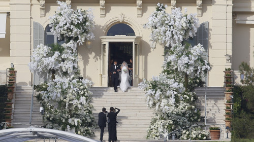 *PREMIUM-EXCLUSIVE* Love in Bloom: Sofia Richie and Elliot Grainge exchange vows in a breathtaking ceremony surrounded by their loved ones at the picturesque Hotel du Cap Eden Roc in Antibes.