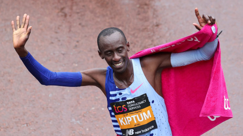 The Elite mens first, second and third places at the London Marathon, in London. UK. 23rd April 2023