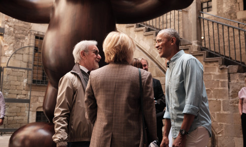 BARAK OBAMA Y STEVEN SPIELBERG VISITAN EL MUSEO MOCO DE BARCELONA