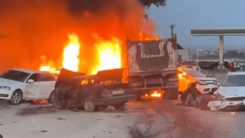 12 morți și 31 de răniți, după ce un camion a rămas fără frâne și a intrat în mai multe mașini, în Turcia/ Captură video