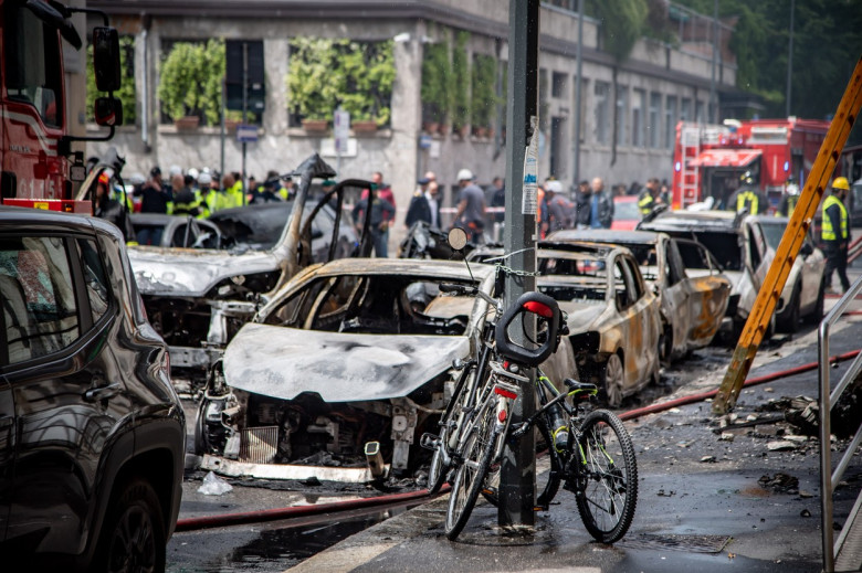 Milano, Esplosione in via Pier Lombardo angolo via Vasari