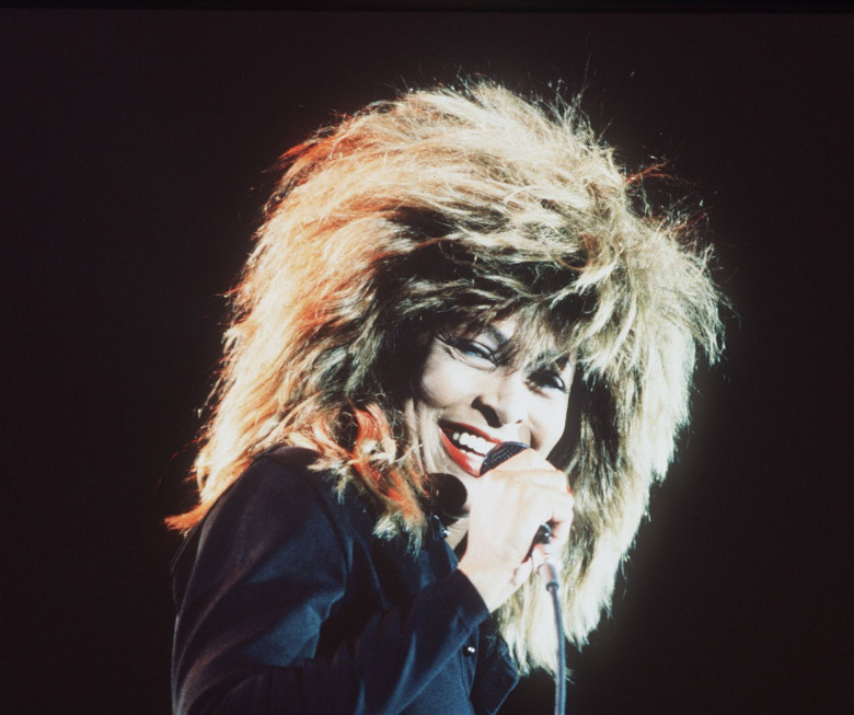 Tina Turner a murit
