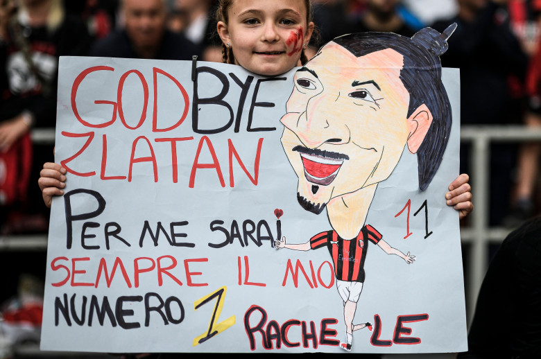 AC Milan v Hellas Verona FC - Serie A A fan of AC Milan dispalys a placard for Zlatan Ibrahimovic of AC Milan prior to t