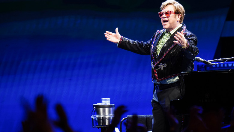 Elton John - Farewell Yellow Brick Road show - London