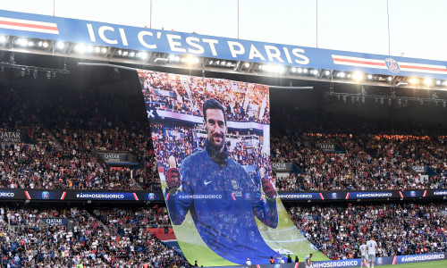 Paris Saint-Germain v Clermont Foot 63 - Ligue 1 Uber Eats