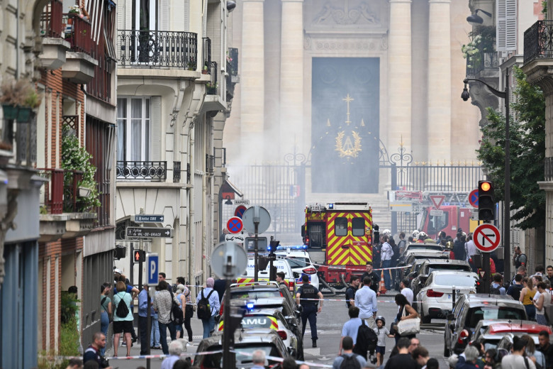 France Paris Explosion Rue St Jacques