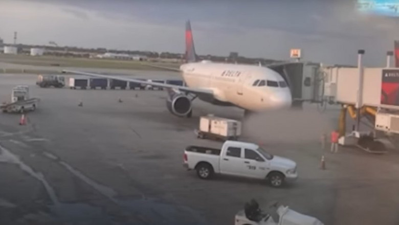 Moartea cumplită a unui muncitor de la un aeroport din Texas/ Twitter