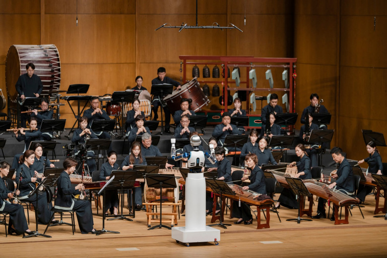 robot orchestra (2)