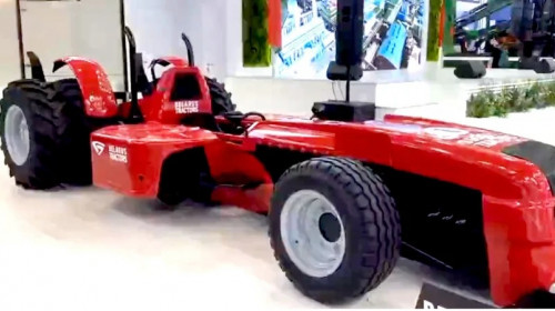 tractor F1