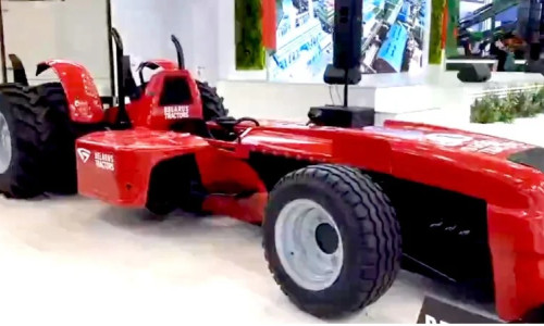 tractor F1