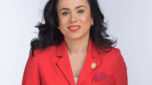Simona Bucura Oprescu